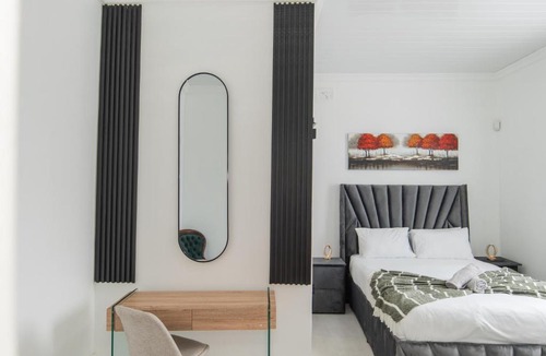 Summerstrand House | Nine on Second