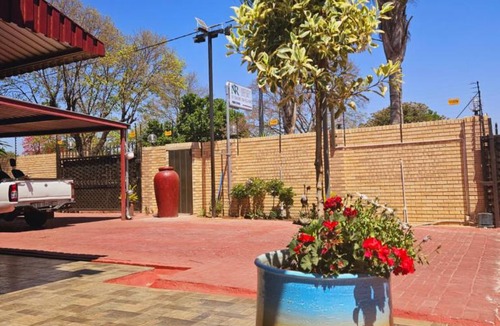 Kempton Park House | North ryde guest lodge southafrica