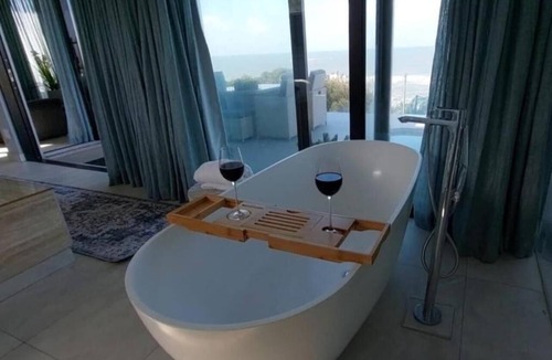 Umhlali Villa | Ntomb'lele Ocean View Luxury Villas