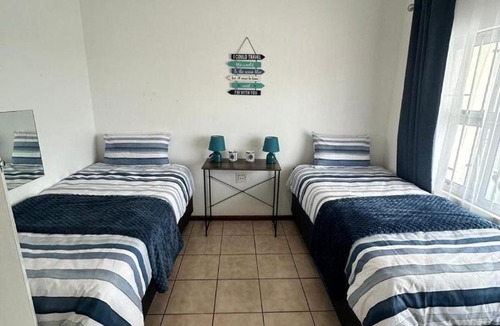Ramsgate South House | Oberholzer Kusdroom