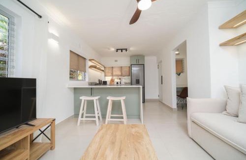 Shaka's Rock Apartment | Ocean Breeze Escape
