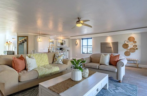 Fisherhaven Apartment | Ocean Whisper, Hermanus | Sea-view home, Sleeps 6