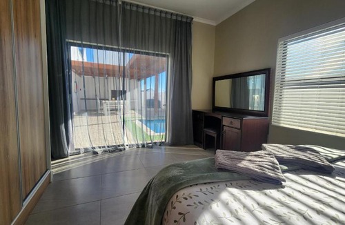 Laaiplek House | Ocean Whisper