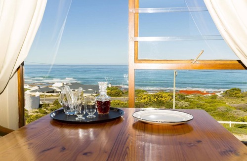 Struisbaai Bed & Breakfast | Oceanview B&B 85 Oceanview Drive