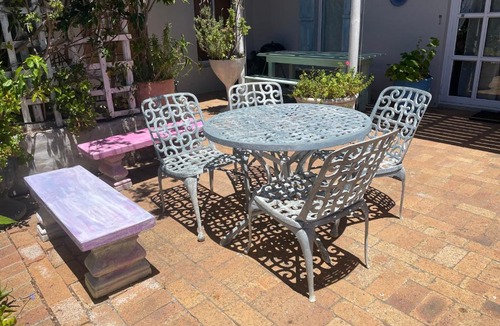 Simon's Town House | Oceanview Sunrise Beach Villa