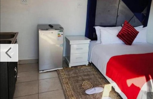 Kempton Park House | Olympia GuestHouse