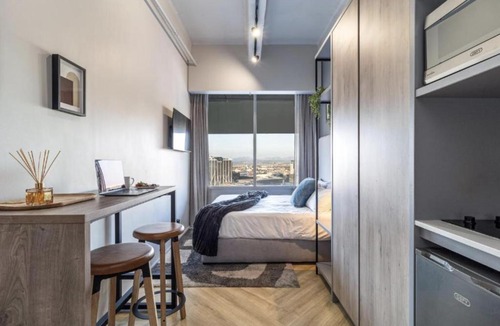 Cape Town City Centre Apartment | One Thibault Hotel - Cape Town International Airport 19 km