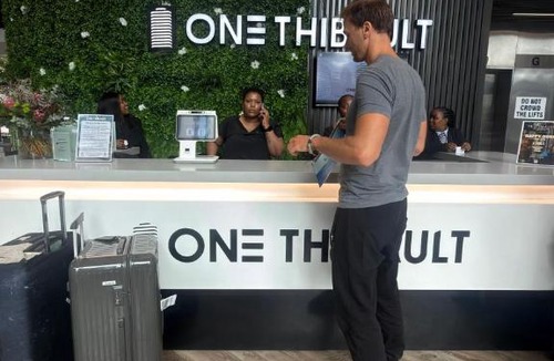 Cape Town City Centre Apartment | One Thibault Hotel - Cape Town International Airport 19 km