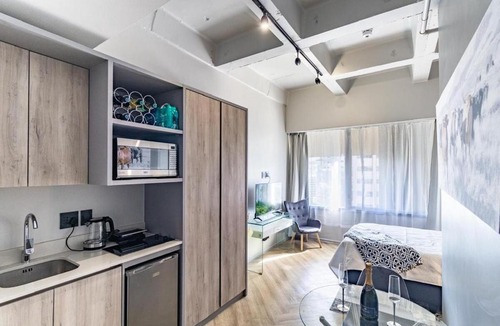 Cape Town City Centre Apartment | One Thibault Hotel - Executive Studio