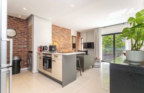 Green Point Apartment | One77 on Main