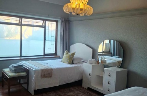 Bredasdorp House | Oppistoep accomodation