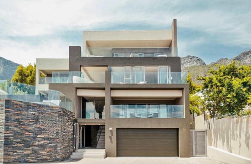 Camps Bay House | Ottawa Grand Camps Bay - 18 Sleeper Pool Views