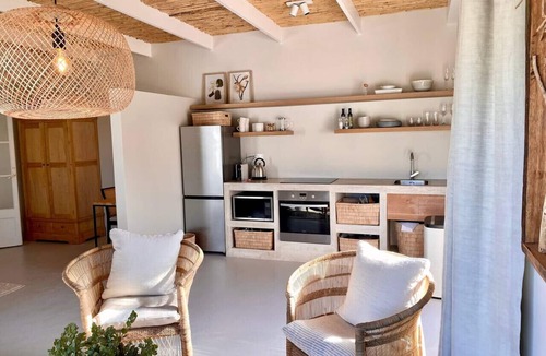 Hout Bay Cottage | Owl Nest - Panoramic Sea & Mountain Views, Pool & Fireplace