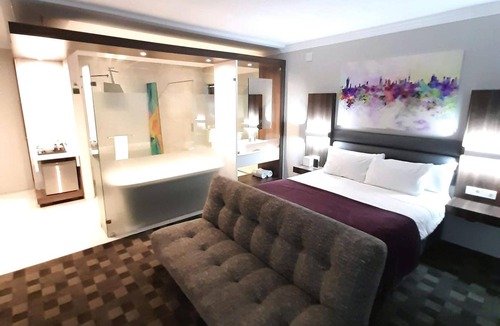 Brits Hotel | Palm Swift Luxury Accommodation