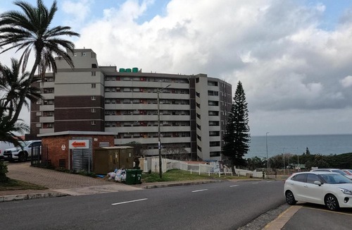Scottburgh Apartment | Peacehaven 307 on Scottburgh Beachfront