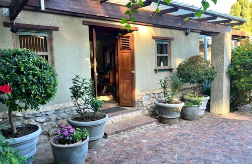 Somerset West House | Penny Royal Guest Cottages