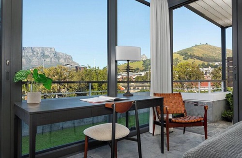 Victoria and Alfred Waterfront Apartment | Penthouse 601 Dovenby The Waterfront Marina
