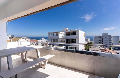 Sea Point Apartment | Perfect Location, Views - Bantry Bay Pearl Apt