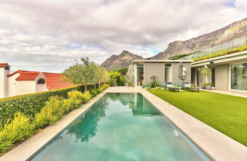 Cape Town City Centre Villa | Phezulu - A Spacious 6-bedroom villa in enchanting Cape Town