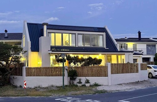 Vermont Apartment | Pikkewyntjie | Sea view | Small families