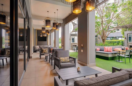 Pretoria Hotel | Protea Hotel Fire & Ice by Marriott Pretoria Menlyn