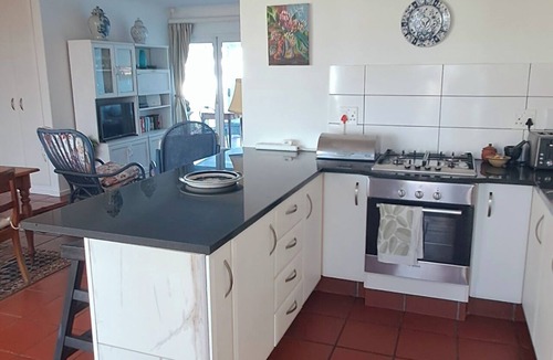 Marina da Gama Cottage | Quaint 2-bedroom cottage in Cape Town perfect for a peaceful stay.