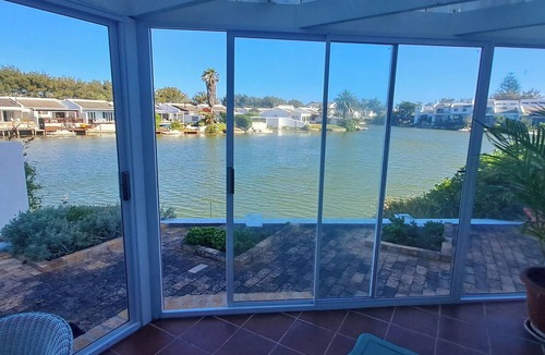 Marina da Gama Cottage | Quaint 2-bedroom cottage in Cape Town perfect for a peaceful stay.