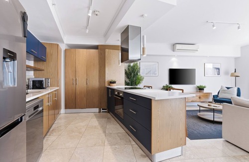Victoria and Alfred Waterfront Apartment | Quayside Retreat | Canal Quays #410 | De Waterkant