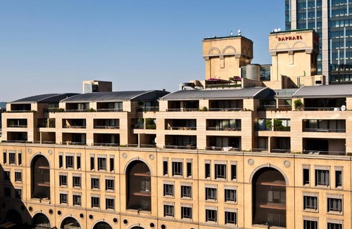 Sandown Hotel | Raphael Suites
