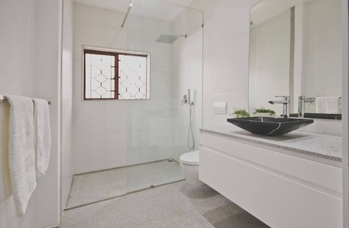 Gordons Bay Central Apartment | Red Rock Ocean View Villa - Captain's Apartment