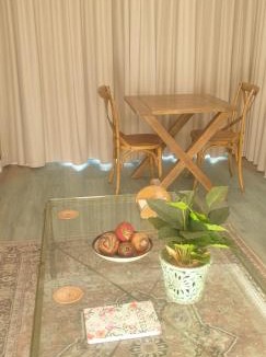 Froggy Farm Apartment | Restio Simonstown