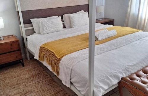 Port Elizabeth Central House | Richmond Hill Guesthouse & Luxury Suites