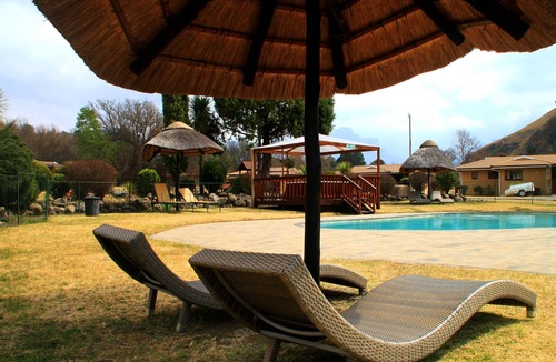 Drakensberg Gardens Hotel | Riverbend Chalets Self Catering