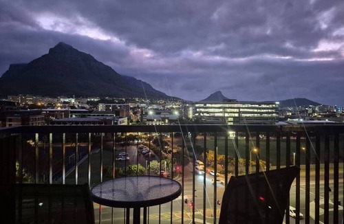 Observatory Apartment | Riverlands, Observatory, Luxury 1 Bed with Mountain views
