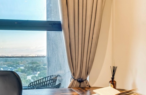 Claremont Apartment | Rooftop stay Above the City 2BDR