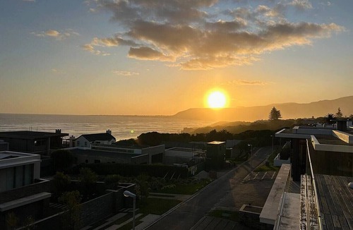 Voelklip Apartment | Rooftop Terrace | Grotto Beach | Ocean views