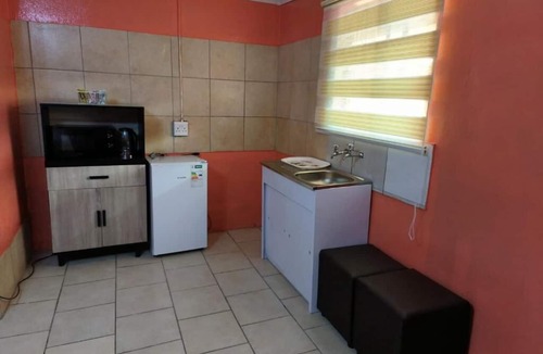 Welkom House | Room-acama Guest House 455 Long rd, Welk