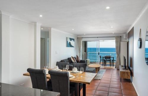 Umdloti Apartment | Rustic Beachfront Apt! Shared Pool!