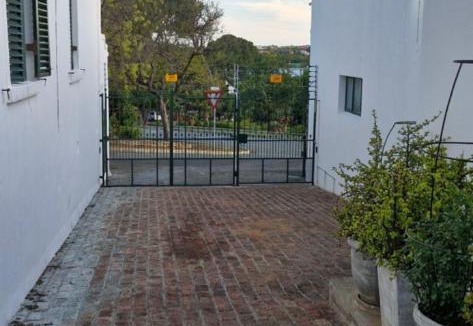 Graaff-Reinet Apartment | Ryneveld Square