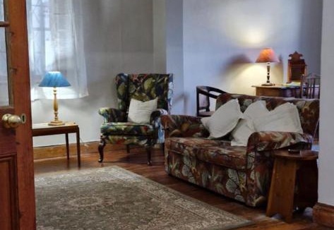 Graaff-Reinet Apartment | Ryneveld Square