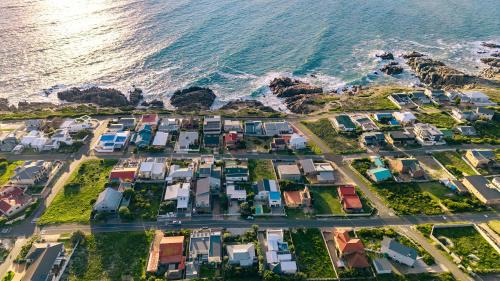 De Kelders House | Sandpiper Shores - Ocean Views & Pet Friendly