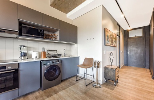 Sandown Apartment | Sandton Pinnacle! I The Lineal Welanga-209