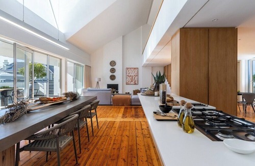 Sea Point House | Savanna House - Location, Luxury and Lifestyle