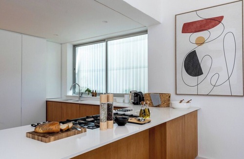 Sea Point House | Savanna House - Location, Luxury and Lifestyle