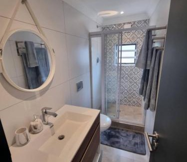 West Beach Apartment | Saxon Guest Cottage Suite