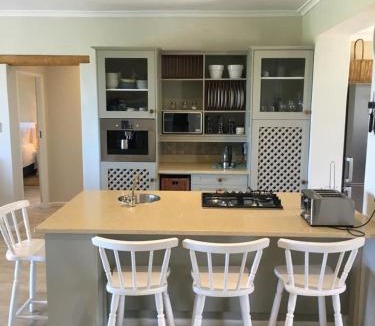 Betty's Bay House | Sea front Rocky Pools