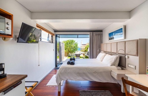 Kalk Bay Apartment | Sea Peep in Kalk Bay