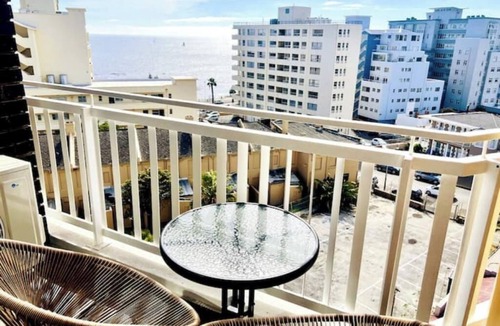 Sea Point Apartment | Sea Point Solace