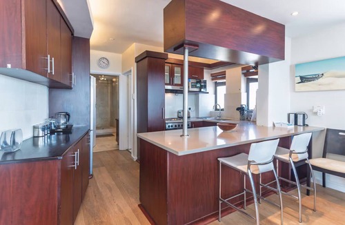 Mouille Point Apartment | Secure One Bed | Uninterrupted Ocean Views