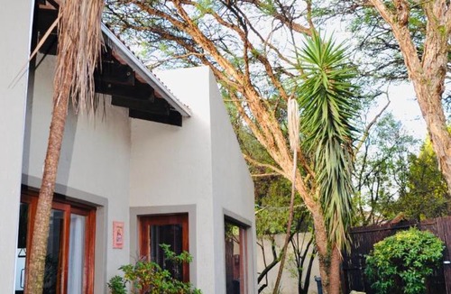 Douglasdale Apartment | Serendipity Cottage